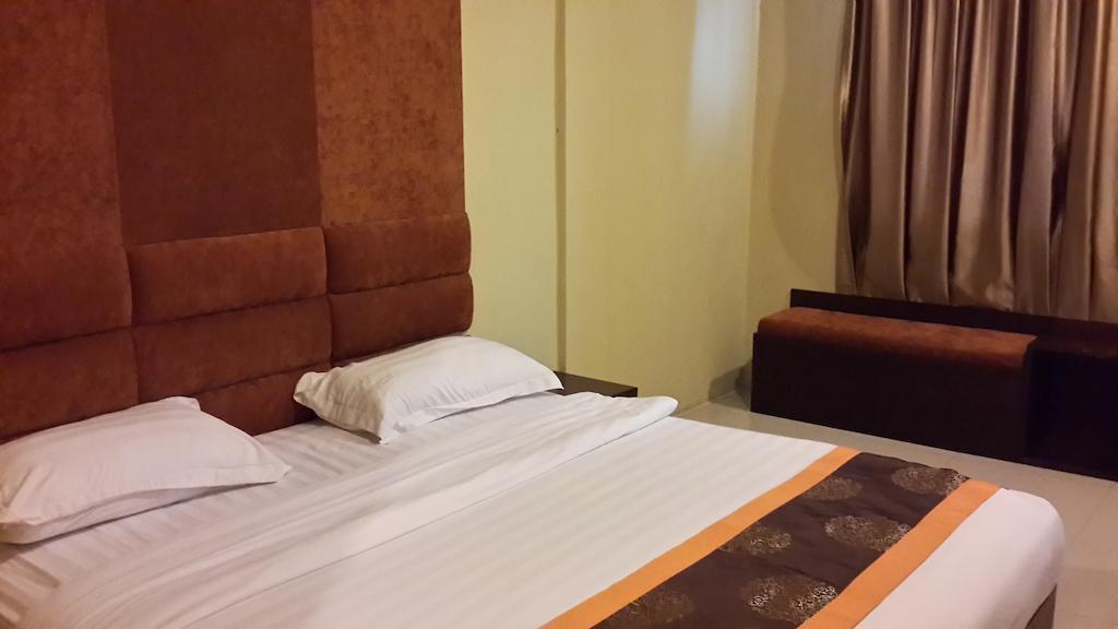 Nagoya One Hotel Batam Rom bilde